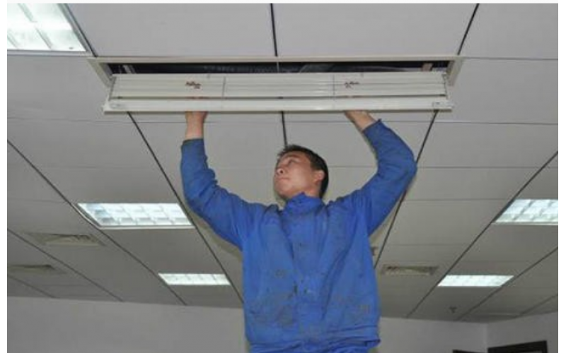 科學(xué)實(shí)驗(yàn):甲醛檢測(cè)采用哪個(gè)標(biāo)準(zhǔn)進(jìn)行室內(nèi)空氣檢測(cè)?